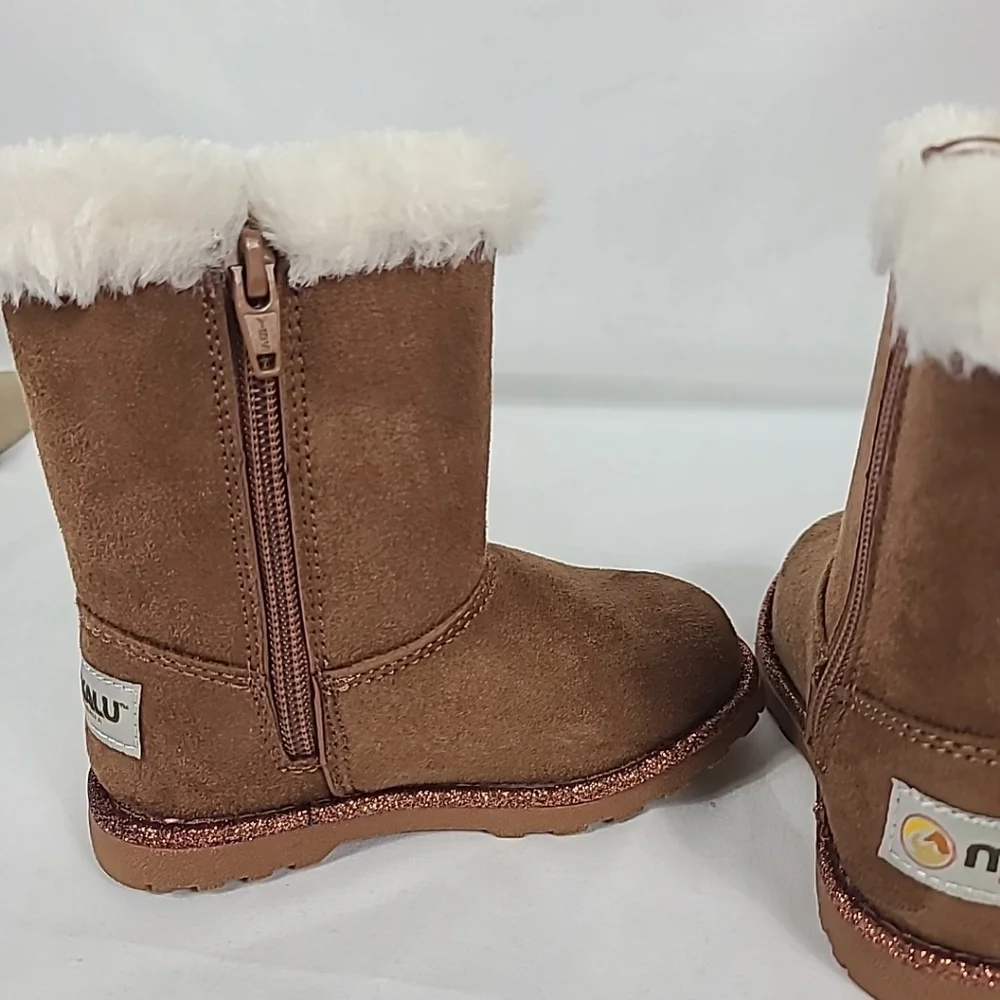 NIB Makalu Youth Inf Polly Boots Chestnut Faux Fur Sz 8